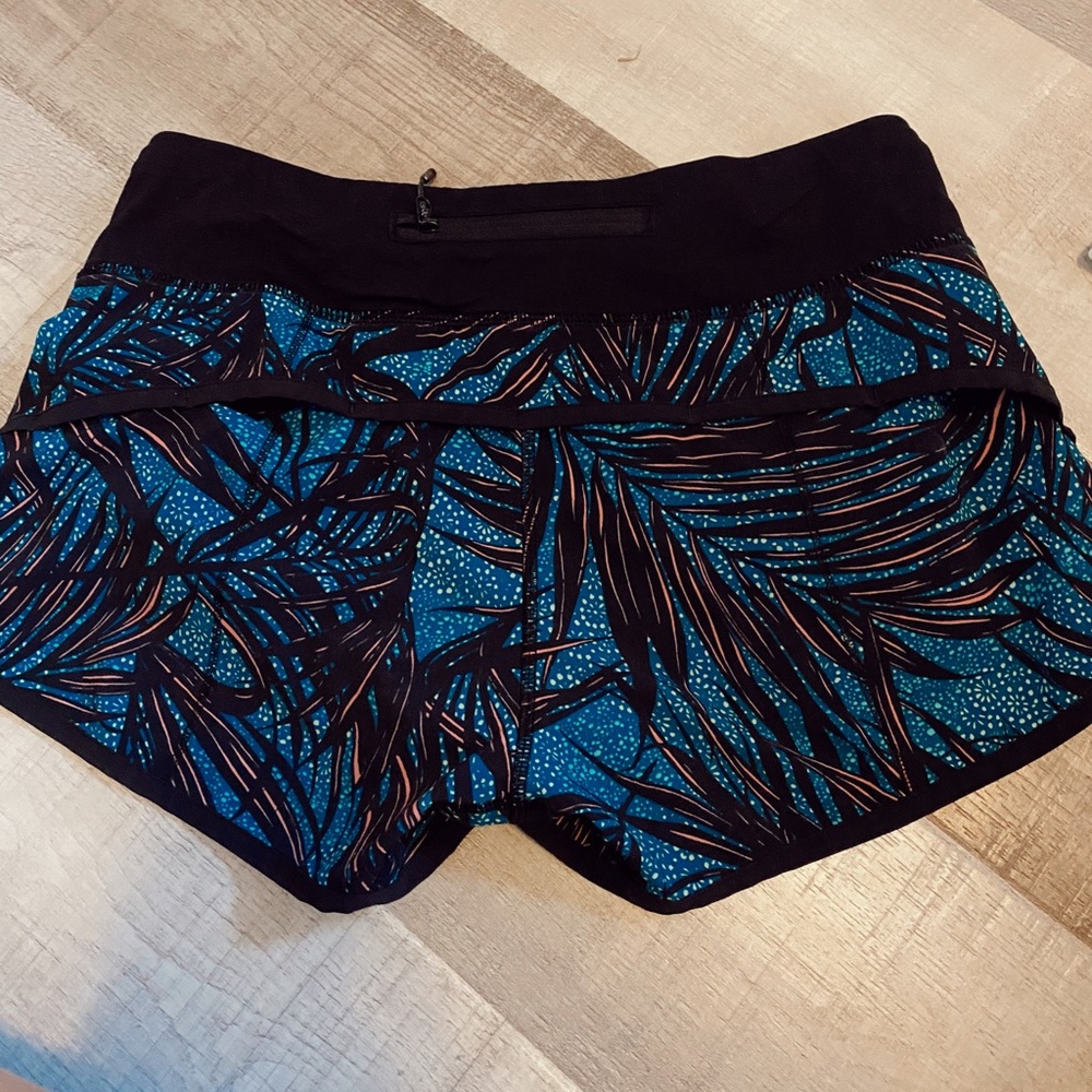 Lulu lemon shorts!